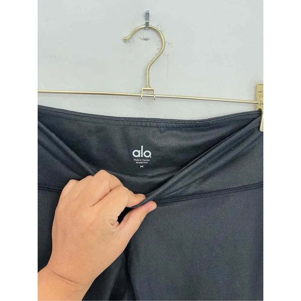 ALO YOGA Butterfly Leggings Size Medium